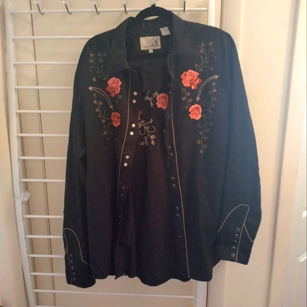 Wild embroidered cowboy shirt. Vintage 1990 or so?